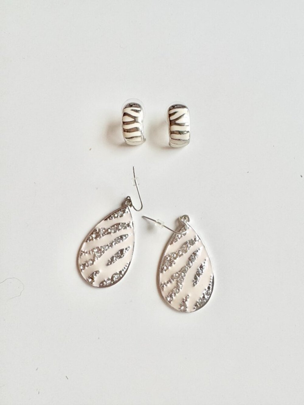 Set of 2 Vintage Silver Tone White Enamel Tiger Striped Rhinestone Drop Earrings